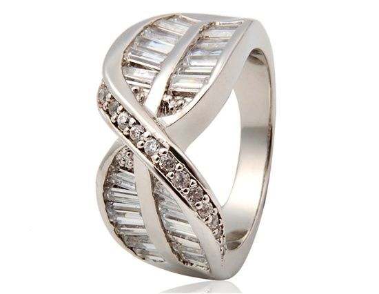 18K RGP Alloy Anel elegante com cristais Sz 9 (Ouro Branco)